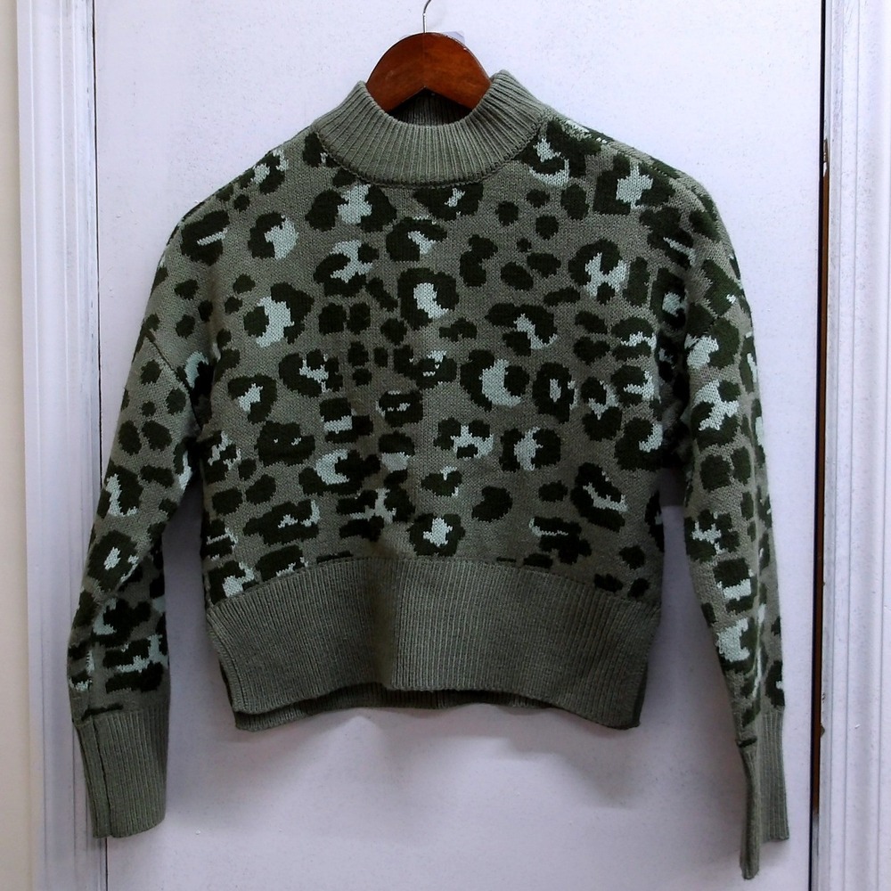 True Craft Olive Green Ribbed Turtleneck Cropped Sweater XS / #1361